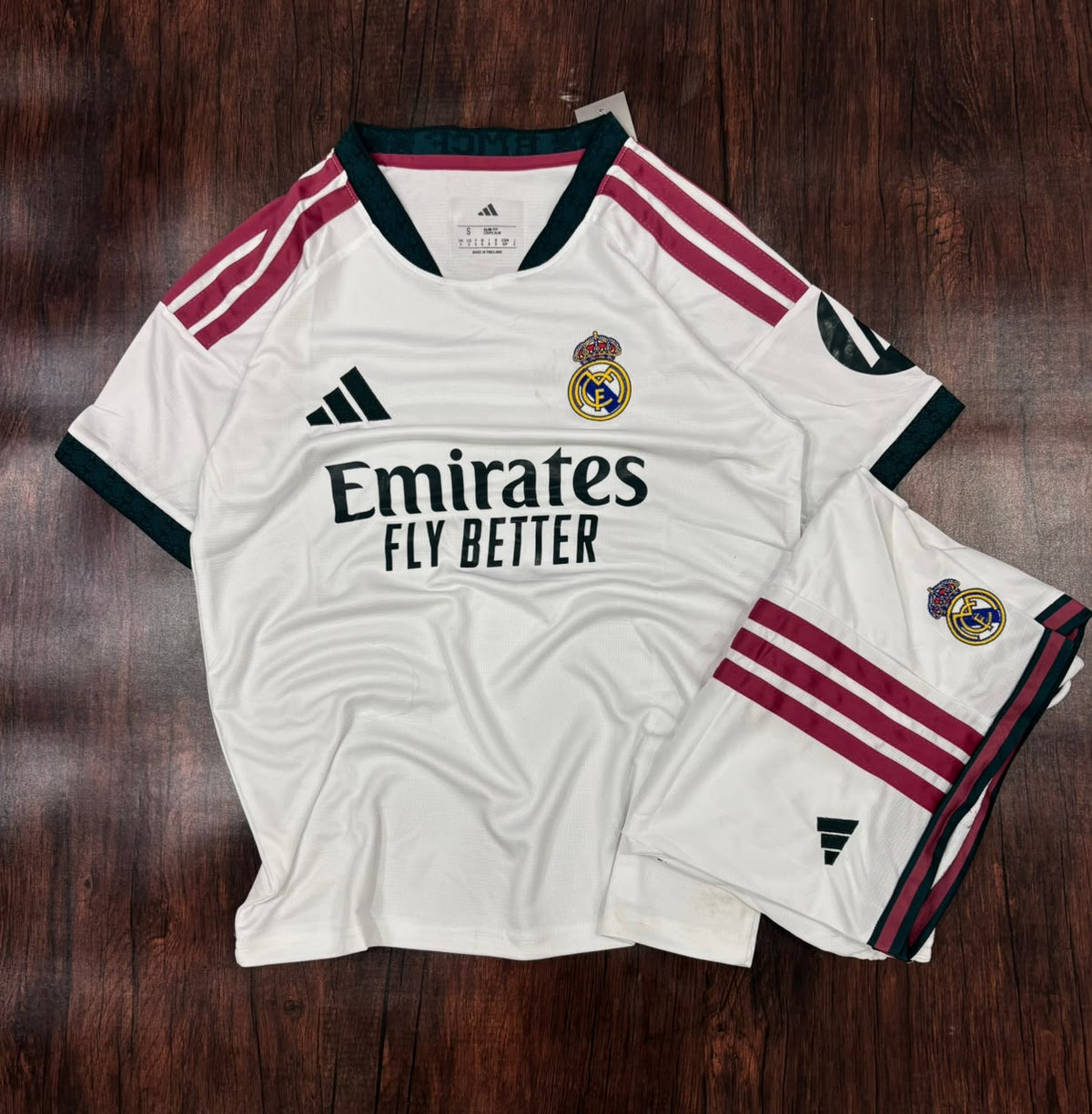 REAL MADRID 26/27 HOME MASTER VERSION JERSEY SET
